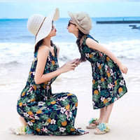 Lightweight vacation outfits for mother and daughter