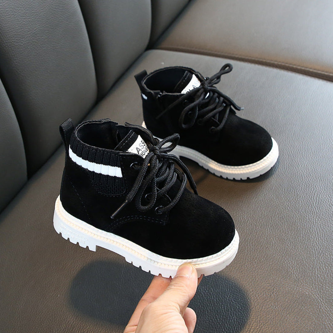 Breathable toddler shoes in black