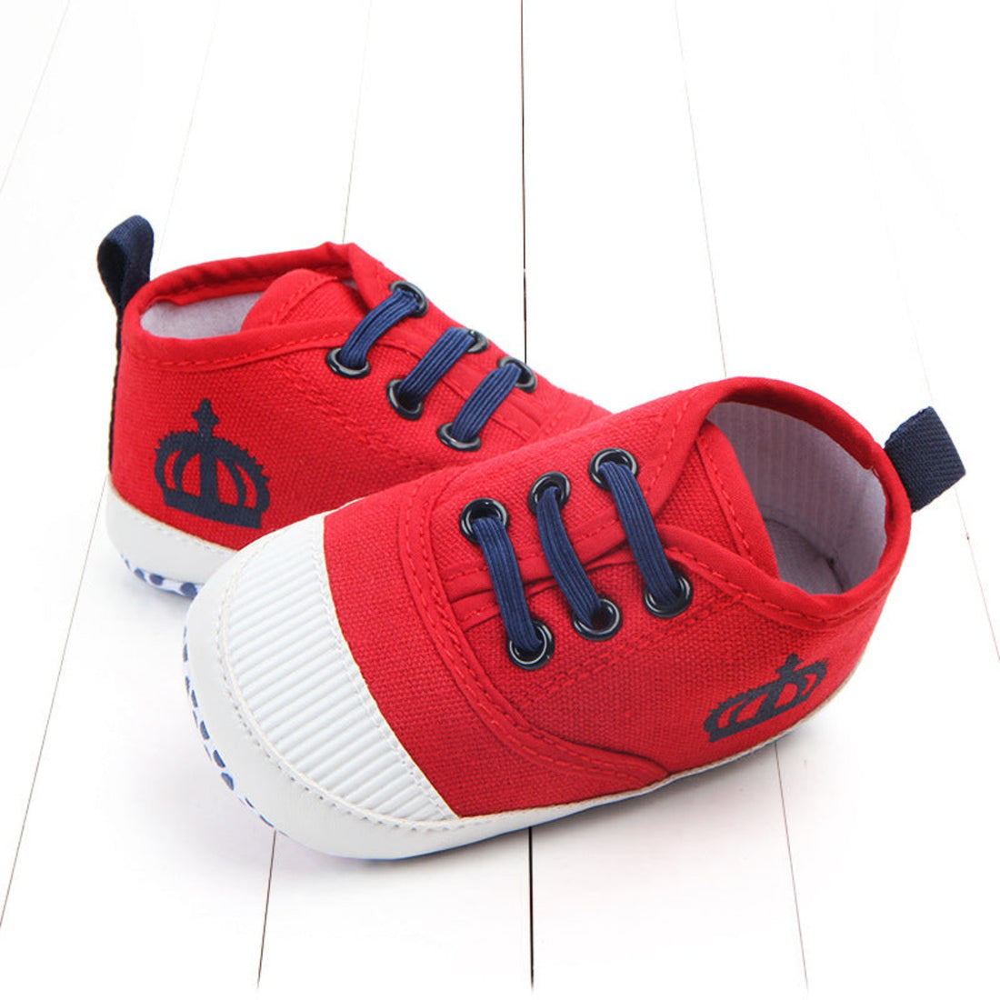 Canvas baby shoes in red color