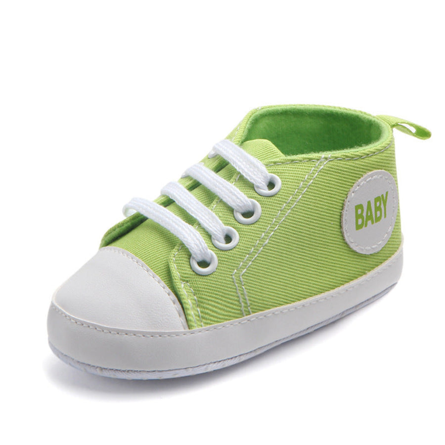 Unisex baby sports shoes in green